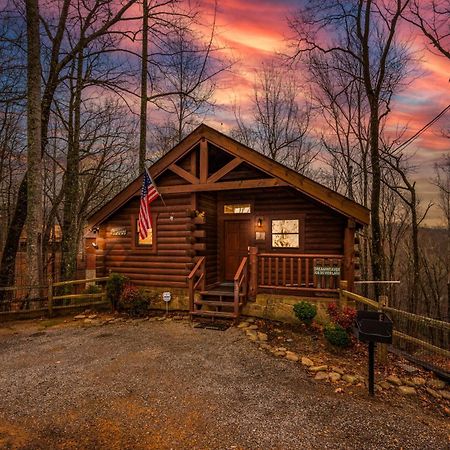 Log Cabin, Hot Tub, Fireplace, Pool Table & Views! Sevierville Exterior photo